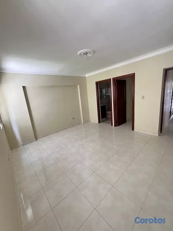 apartamentos - alquiló renacimiento segunda con terraza tres habitaciones 2.5 baños dos parqueo 4