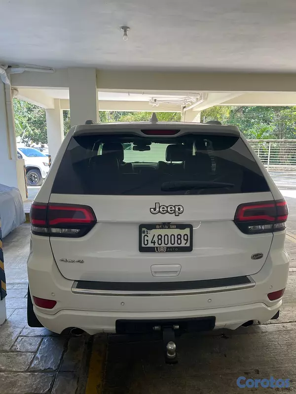 jeepetas y camionetas - Jeep grand Cherokee overland 2