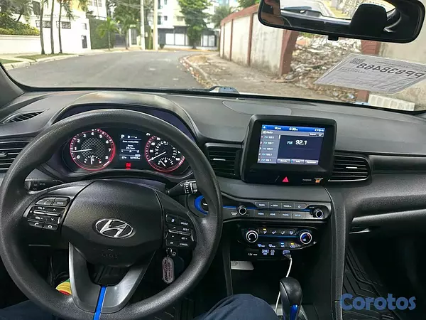 carros - hiunday veloster 2019 6