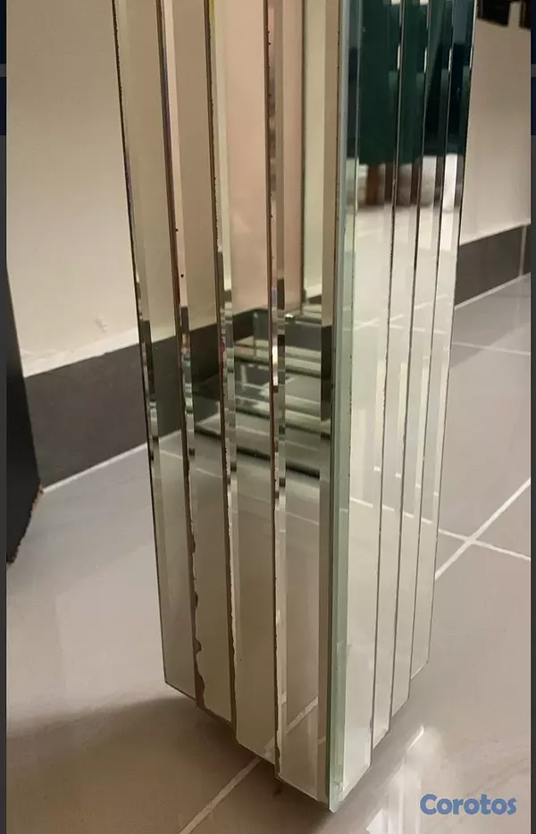 decoración y accesorios - Se vende centro de mesa con repisa y esquineros 7