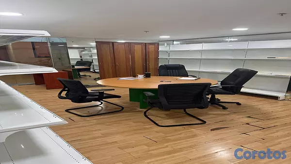 oficinas y locales comerciales - Local en alquiler en 2do nivel en Malecón Center 2