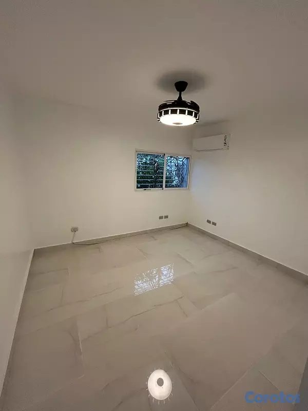 apartamentos - Alquilo Apartamento  3er piso proximo a almacenes unidos 10