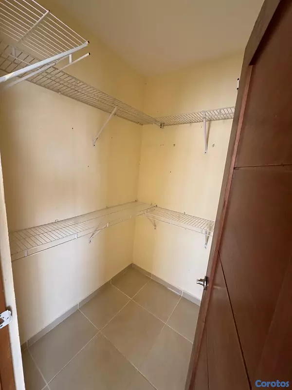 apartamentos - venta de apartamento 4to piso 90mts con 2 parqueos autopista de san isidro  8