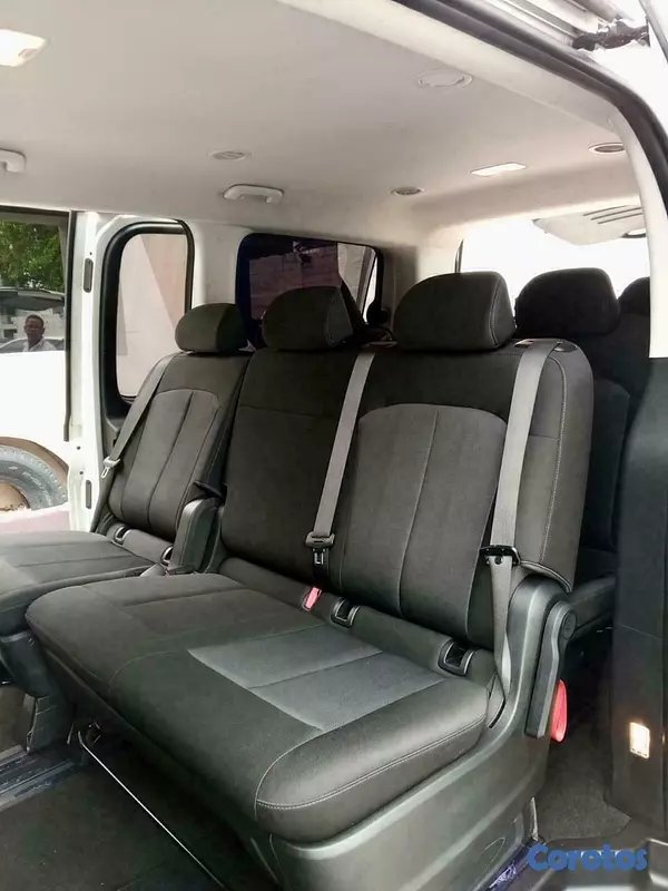 jeepetas y camionetas - Hyundai Staria (autobús nuevo) 2025 9