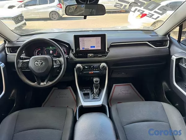jeepetas y camionetas - Toyota RAV4 2023 LE plus  5