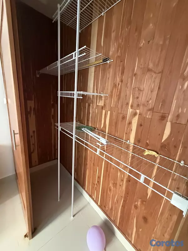 apartamentos - vendo segundo nivel hondura avenida independencia tres habitaciones 2.5 baños  9