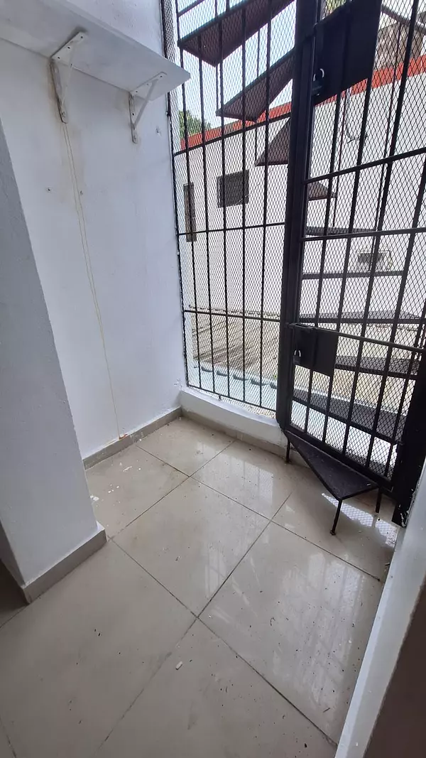 apartamentos - ALQUILO APARTAMENTO CON TERRAZA  Mirador Sur  2do 8
