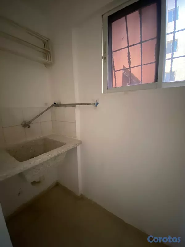 apartamentos - Primer nivel de renta en Los Rieles, Santiago  4