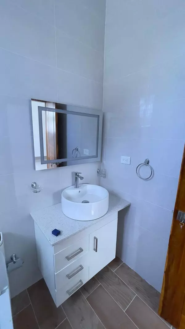 casas - Casa 190 Mts en los Llanos de Gurabo, Santiago  5