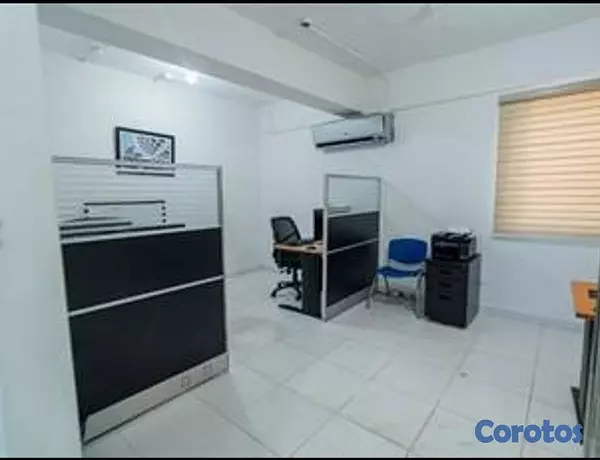 oficinas y locales comerciales - Alquilo local comercial en Urb. real 4