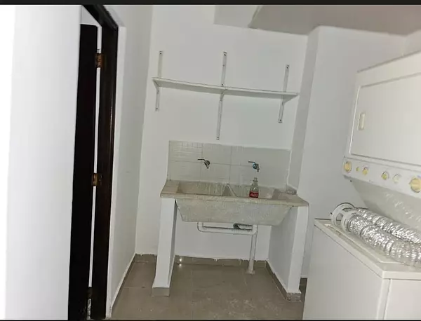 apartamentos - Ensanche Quisqueya (no barrio)
$226,000.
Balcon
208 metros
Piso 8
3 habitaciones 8