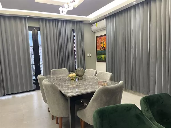 apartamentos - Apartamento en piso alto de venta en La Esmeralda 3