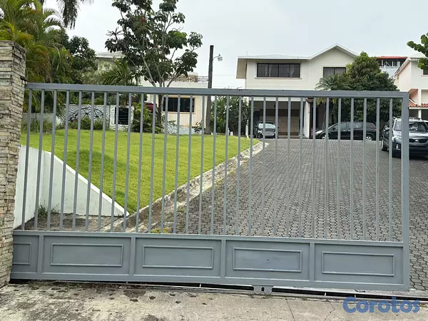 casas - 🔵 Casa 2 niveles 340 Mts en Viejo Arroyo Hondo  4