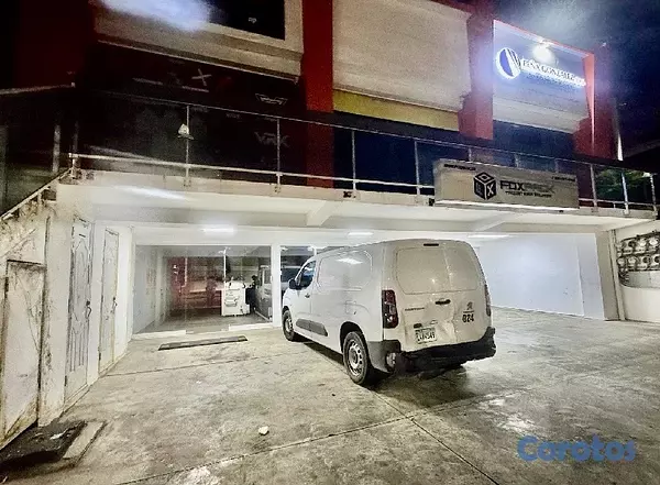 oficinas y locales comerciales - se alquila local  3