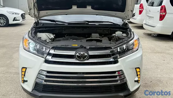 jeepetas y camionetas - 2019 Toyota Highlander Limited Platinum 11