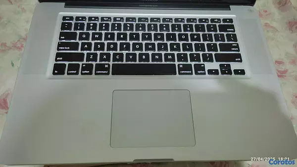 computadoras y laptops - Macbook Pro 2011 --- 15" Pulgadas 2