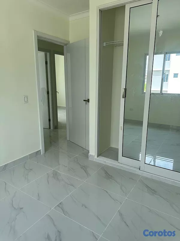 apartamentos - venta de apartamento primer piso en las Cayenas autopista de san Isidro de 90mt 10