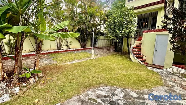 casas - Venta de casa en Los Cacicazgos  2