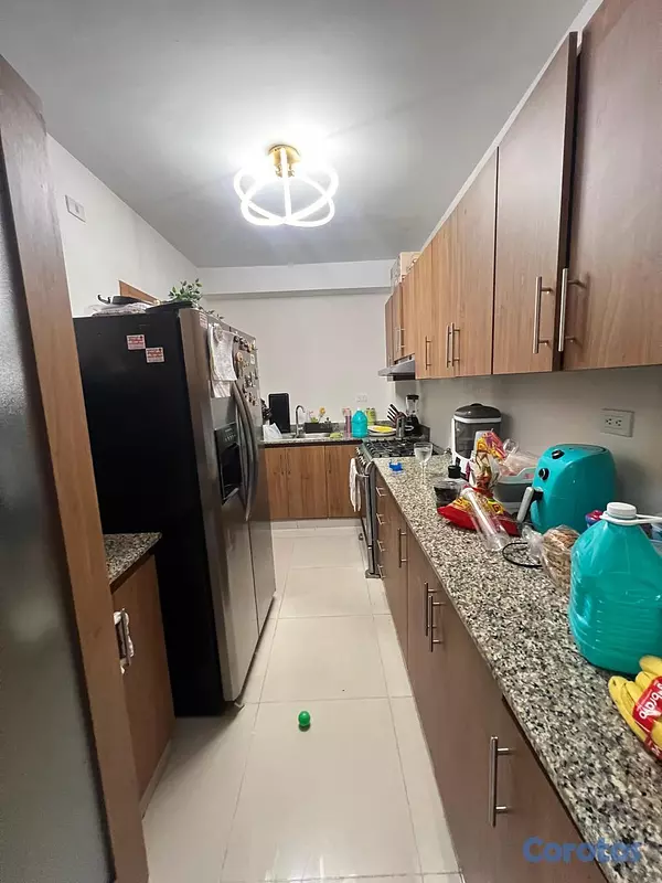 apartamentos - Apartamento 4.º piso en venta – Residencial Colinas 3, Santo Domingo Oeste. 4