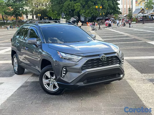 jeepetas y camionetas - Toyota RAV4 XLE 2023 2