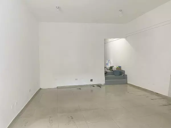 oficinas y locales comerciales - Local en bella vista primer nivel 6