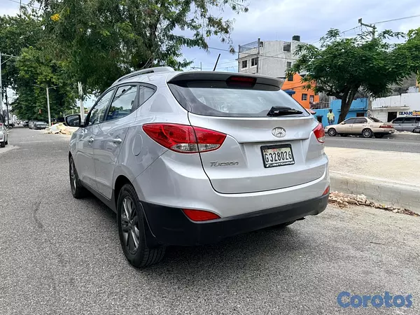 jeepetas y camionetas - Hyundai Tucson 2015 motor doch  2