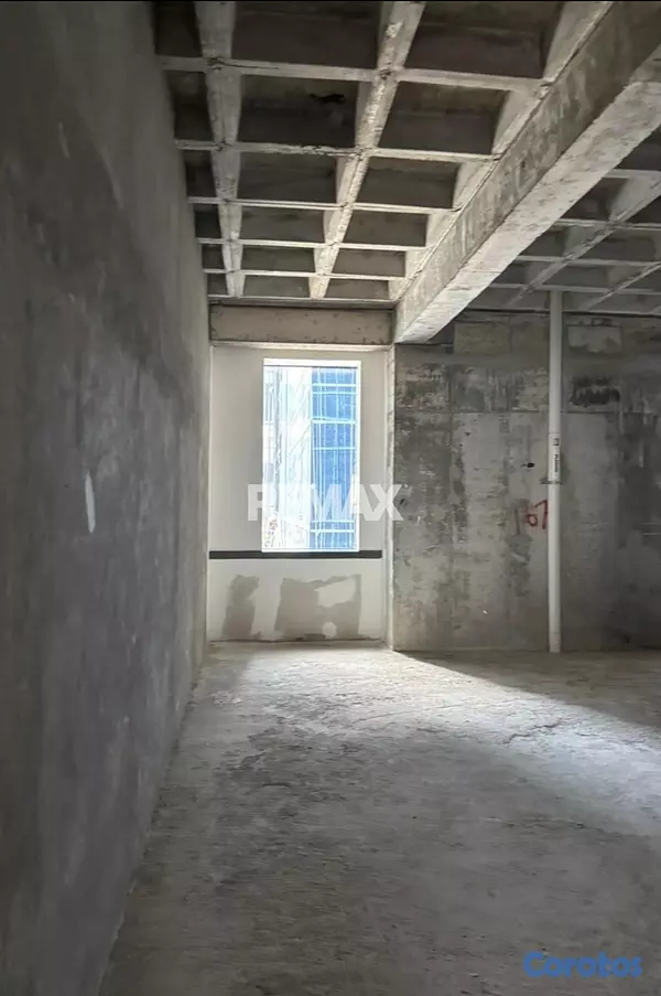 solares y terrenos - Local Comercial en PIANTINI 3