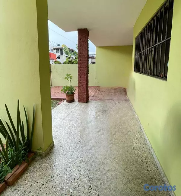 apartamentos - Venta de casa- Avenida Independencia  9