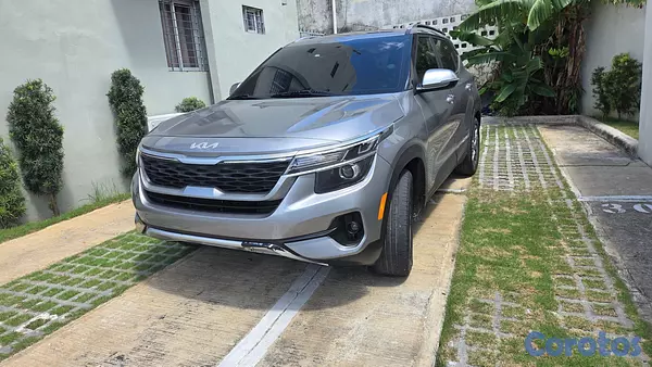 jeepetas y camionetas - Kia Seltos 2022 (Motor Doch de gasolina)  5