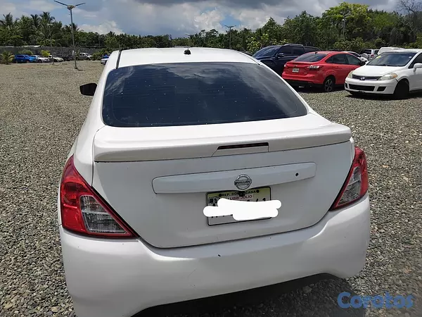 carros - NISSAN VERSA 2016 5