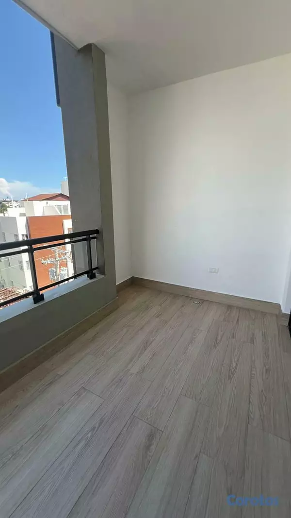 apartamentos - Apartamento 4to piso en el millon  8