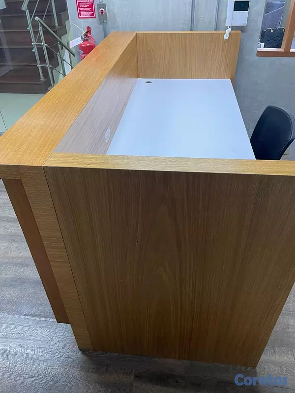 articulos de oficina - Counter de recepción en roble con tope color 3