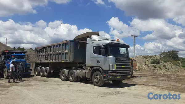 camiones y vehiculos pesados - 4 Camiones Scania con su volqueta cada uno oferta! 2