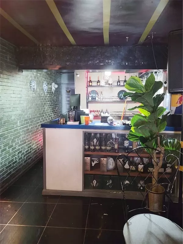 oficinas y locales comerciales - Local con terraza en Piantini 4
