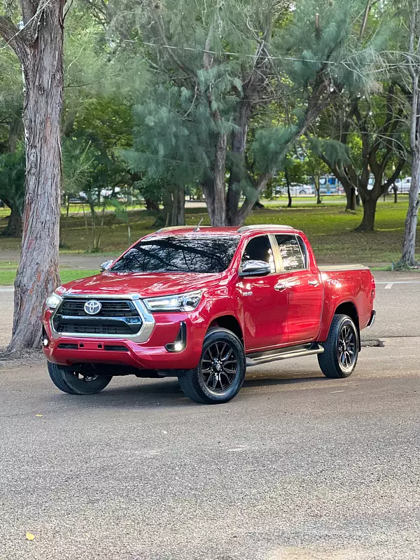 jeepetas y camionetas - Toyota hilux 2022 2
