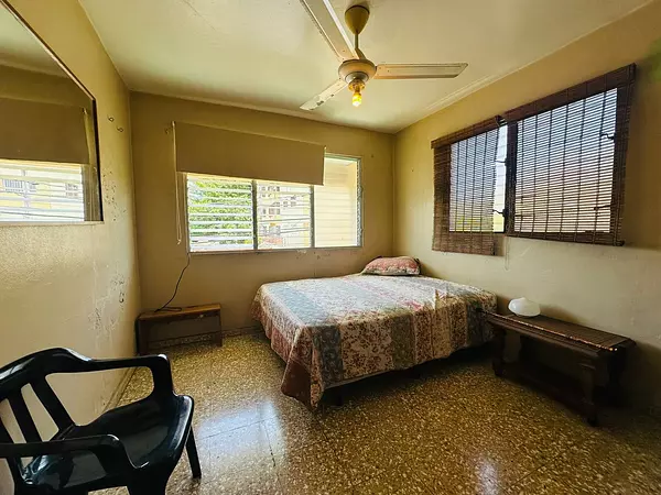 casas - Vendo Casa de dos Niveles  en urb. Fernandez  4