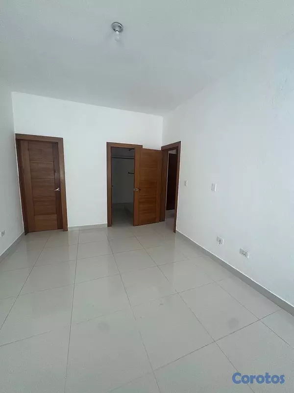 apartamentos - Amplio Apartamento en Alquiler – Mirador Sur.
 16