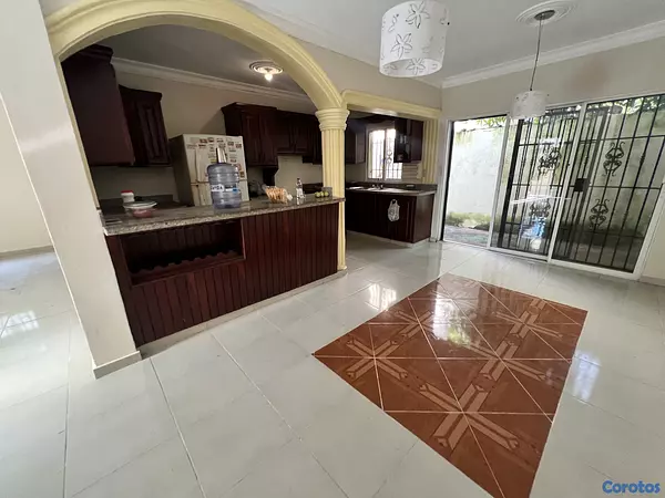 casas - venta de casa en la autopista de San Isidro brisa oriental con 396mts  10