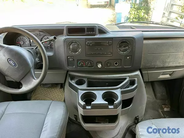 jeepetas y camionetas - Ford econoline 2012 3