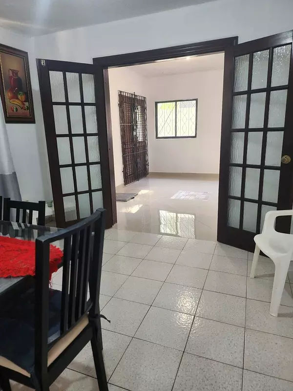 casas - Vendo  en honduras , a pocos mts de la cervecería. 
Casa de 2 niveles con 224 mt 2