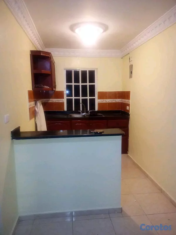 apartamentos - Alquilo un Apartamento  en la avevida independencia Sector Honduras. 4