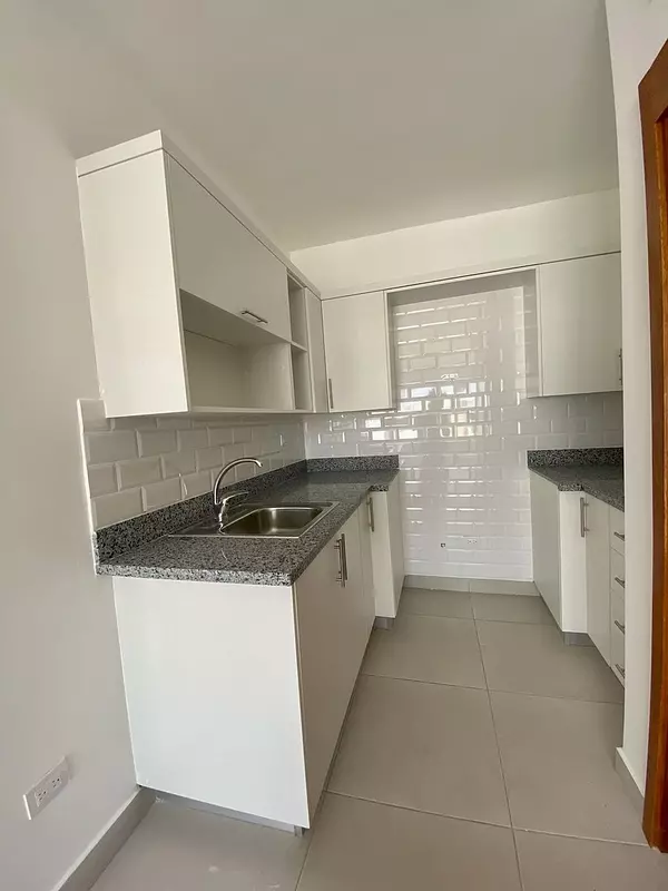 apartamentos - Se alquila apartamento en Evaristo Morales 3