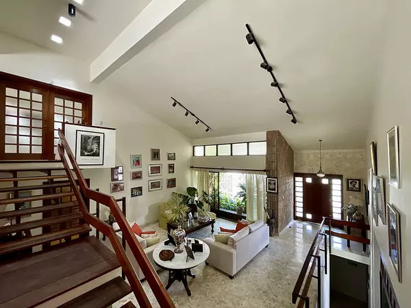 casas - Casa en Venta en Los Ríos, Grandes Espacios, patio y Jardín 5