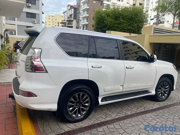 jeepetas y camionetas - Lexus GX 460 2014 | Impecable | 3 Filas de Asientos | 4x4
 3