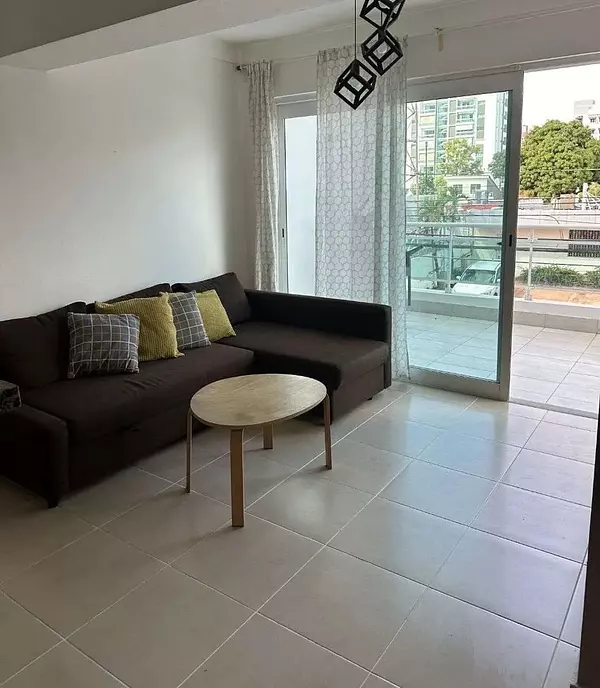 apartamentos - Apartamento en alquiler de 1 hab Evaristo Morales
$750usd. Amueblado $830usd.  8