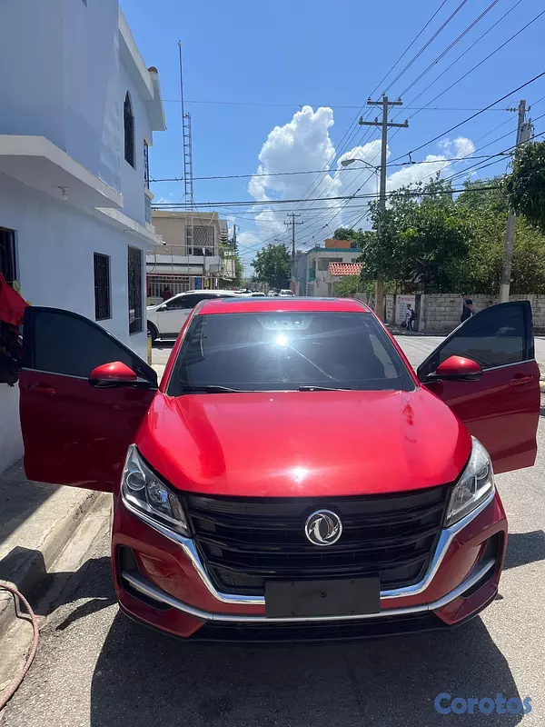 jeepetas y camionetas -  Dongfeng Glory, matrícula 8