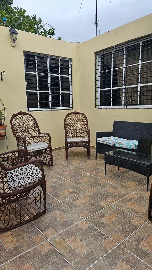casas -  Casa en Venta –Av. Independencia. 4