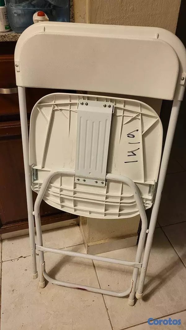 muebles y colchones - Sillas plegables de plástico con marco de acero 3