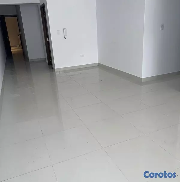 apartamentos - Apartamento en Venta en Bella Vista – Segundo Nivel con 3 Habitaciones y Terraza 2