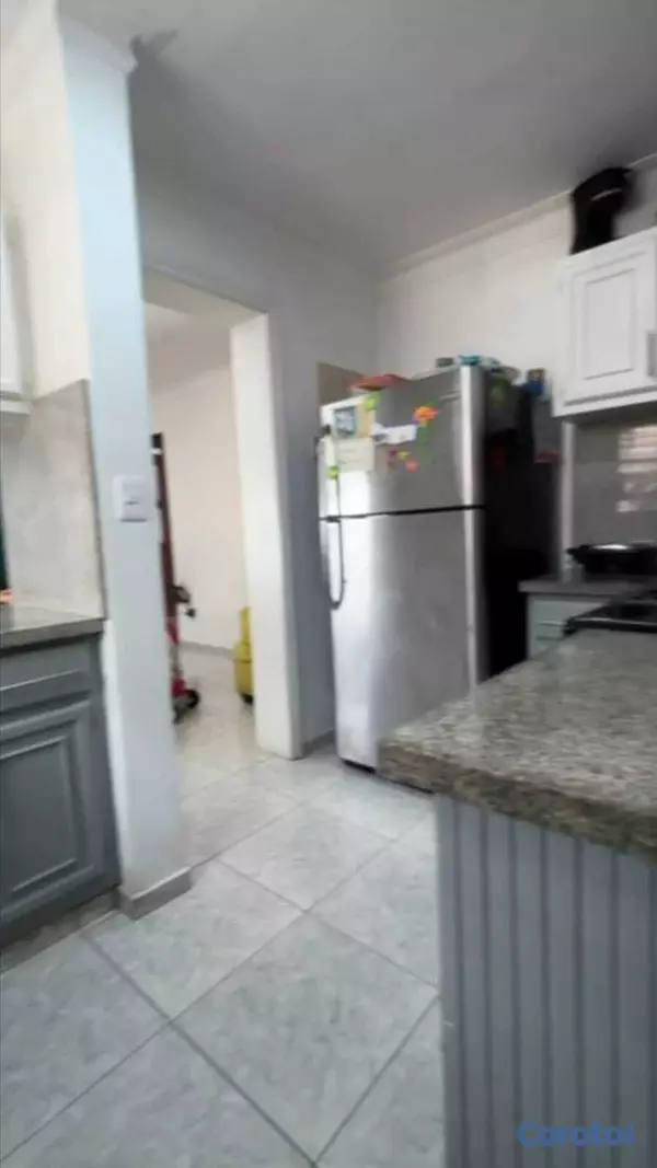 apartamentos - Residencial familiar en Evaristo Morales, 3 habita 6